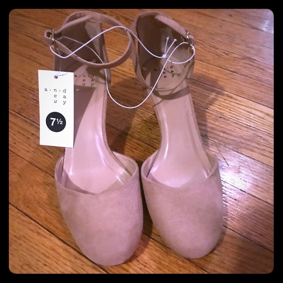 target nude wedges